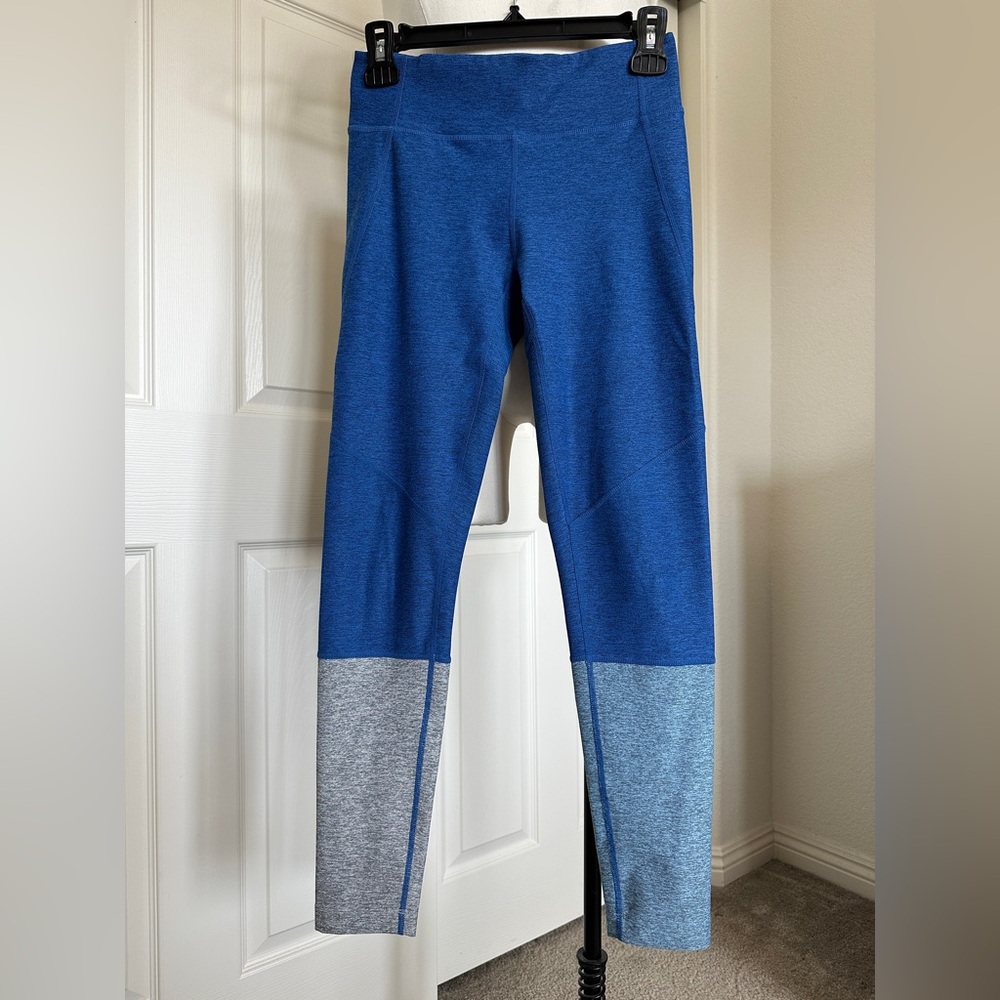 Outdoor Voices Blue and Gray Color-Block Leggings SIZE S